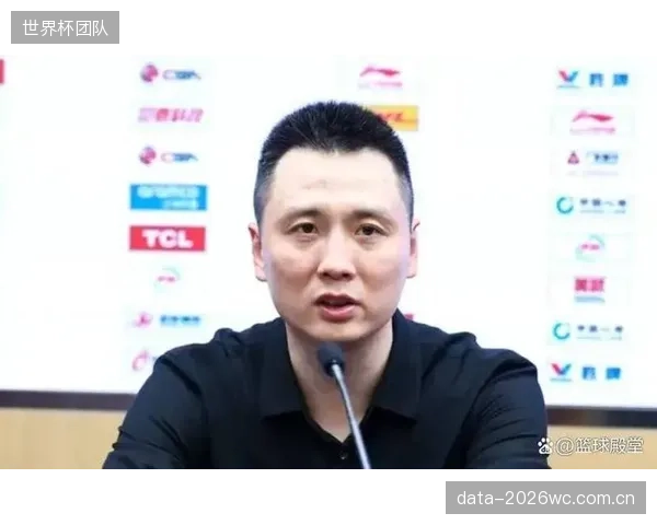 卢伟指导为古德温设计进攻体系，最大化其突破分球的战术价值。
